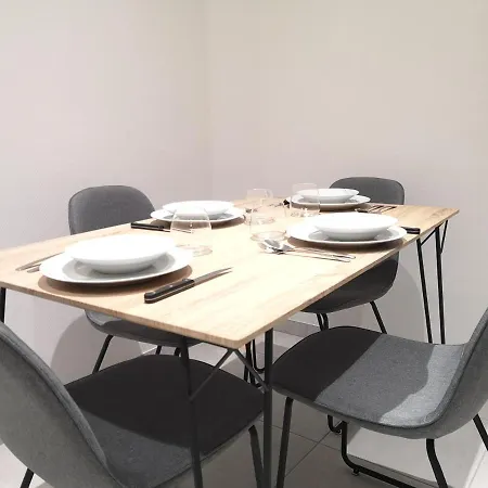 Le Wilson - Centre-ville - Gare - Tram * مُلووز